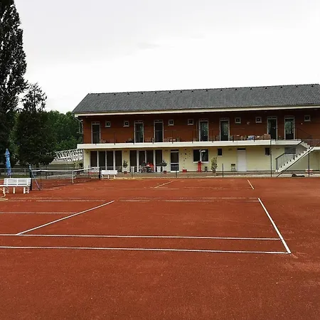 Cappello Vendeghaz Δωμάτια σε οικογενειακή κατοικία